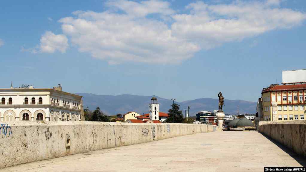  Maqedonia e Veriut drejt karantinës totale për Fiter Bajram