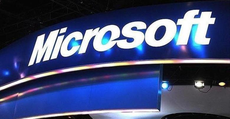  Microsoft mbyll dyqanet fizike por jo për shkak të koronavirusit
