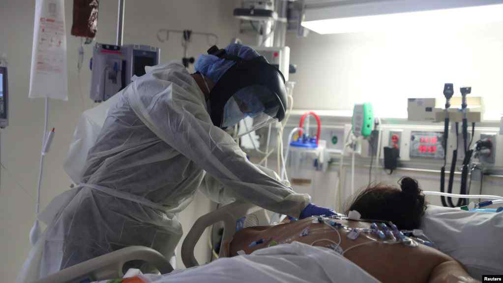  Rreth 600 pacientë me COVID-19 të shtrirë në spitalet publike