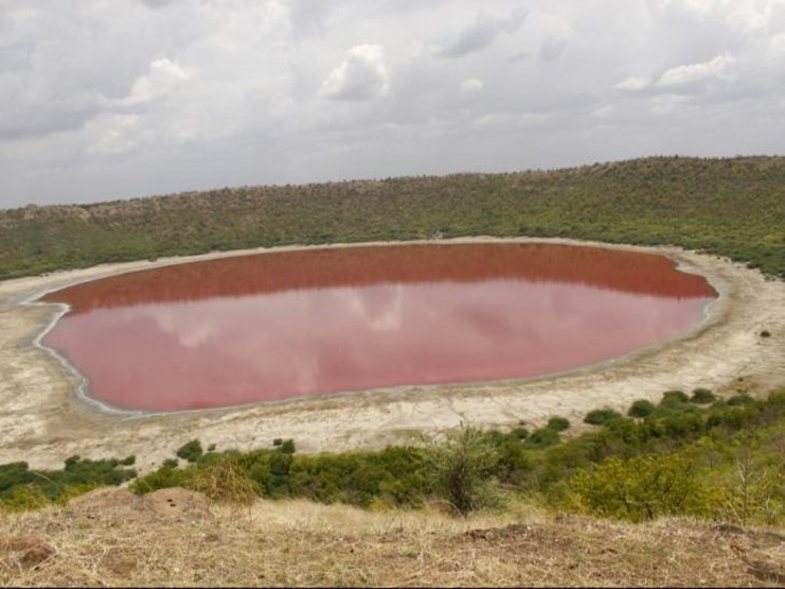  Liqeni 50,000 vjeçar u kthye në rozë dhe ekspertët s’dinë pse