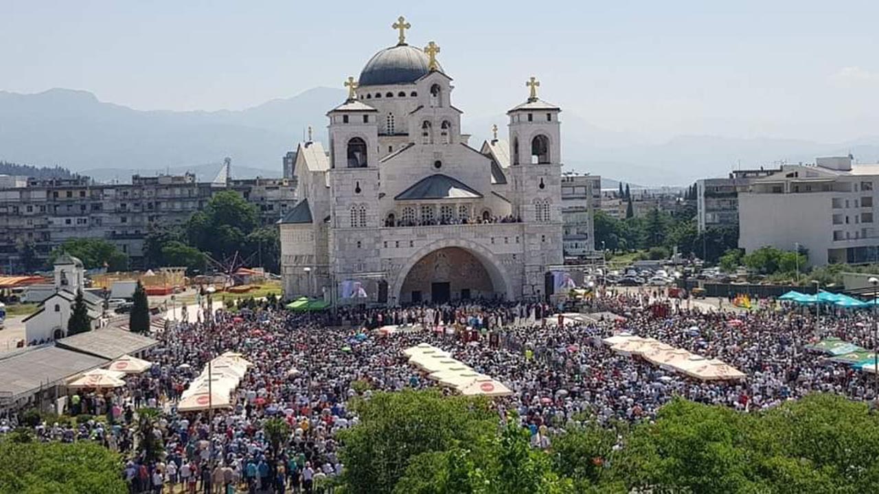  Kisha Ortodokse Serbe ngrit tensionet në Mal të Zi