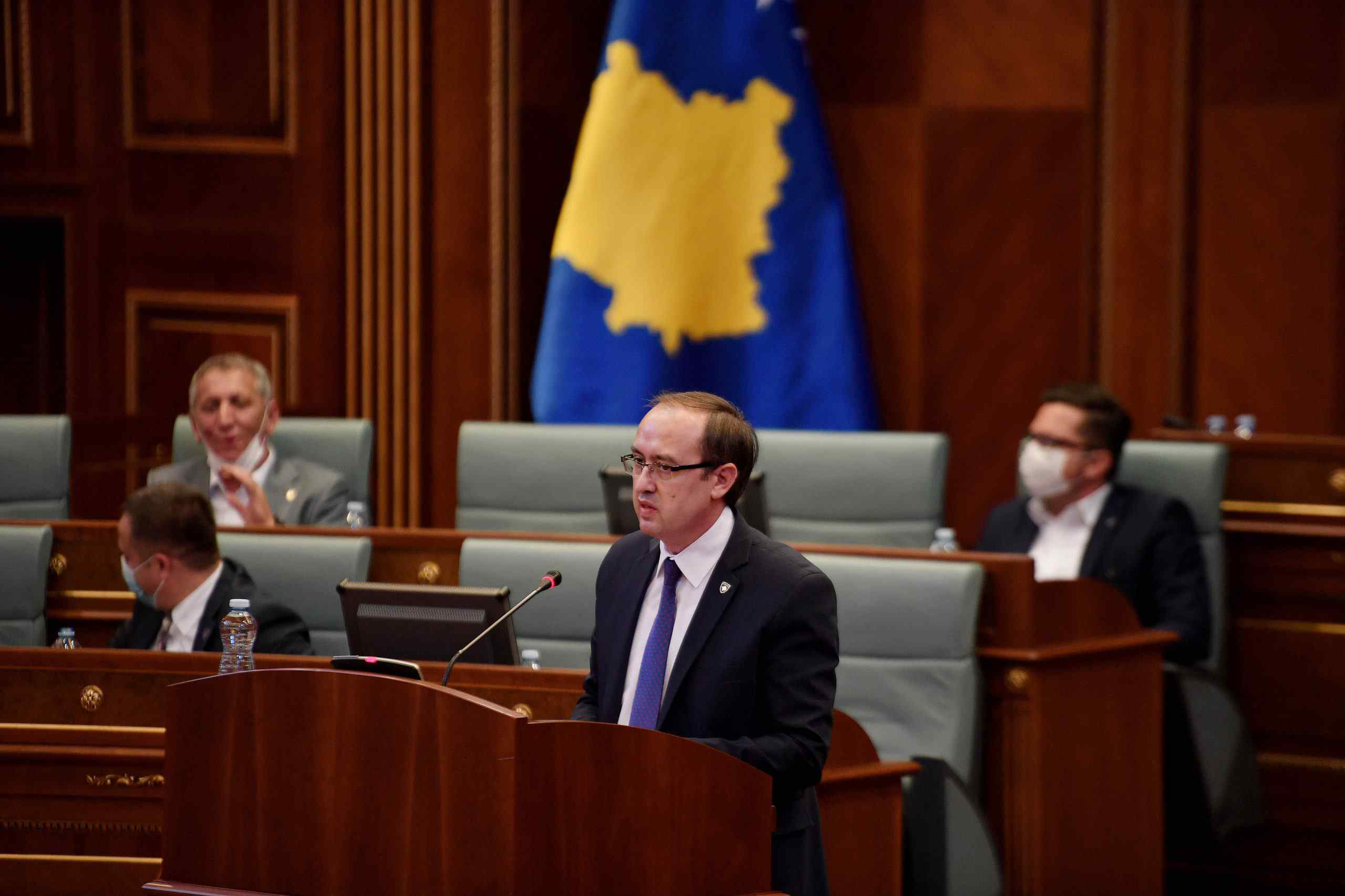  Hoti siguron Kuvendin se marrëveshja me Serbinë do të jetë në harmoni me Kushtetutën