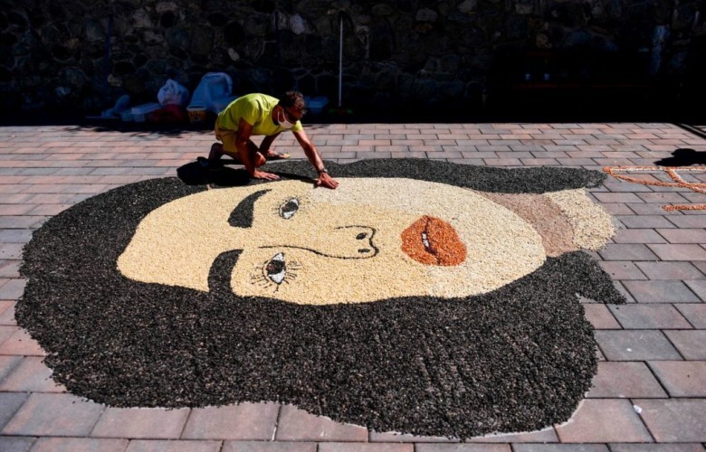  Mozaiku i Dua Lipës me fara dhe drithëra merr vëmendjen e medias botërore