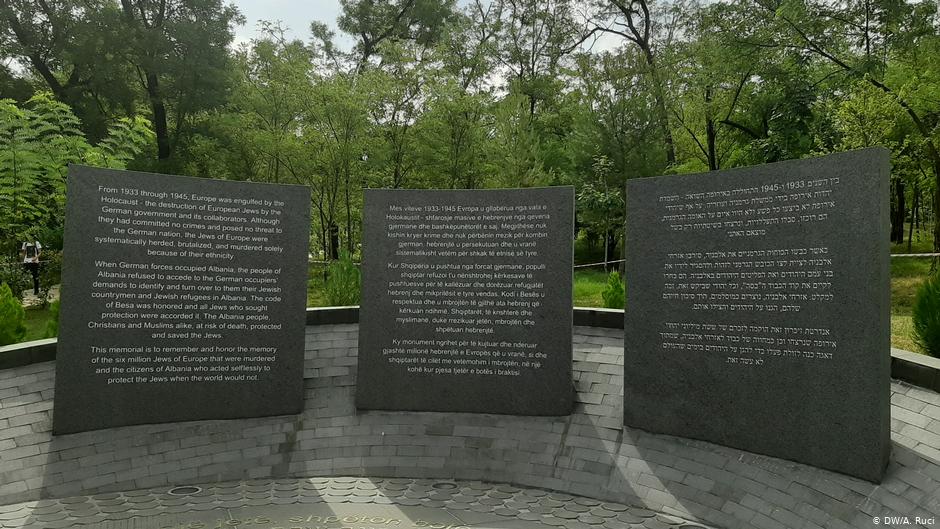  Kush shpëton jetë, shpëton botën mbarë – Memoriali i Holokaustit në Tiranë