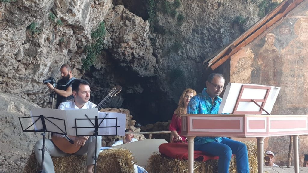  Korçë: Festivali ndërkombëtar i muzikës në ishullin e Maligradit