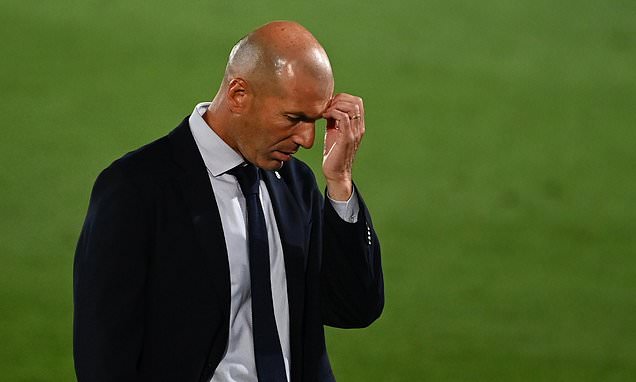  Zidane i kundërpërgjigjet Bartomeut: Me keni lodhur, Reali nuk fiton për shkak të VAR!