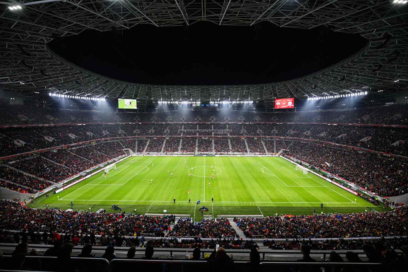  UEFA: Superkupa e Evropës do luhet me praninë e tifozëve