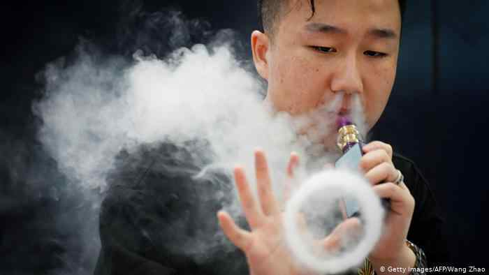  Cigaret elektronike rrisin rrezikun e Coronës në mënyrë të konsiderueshme