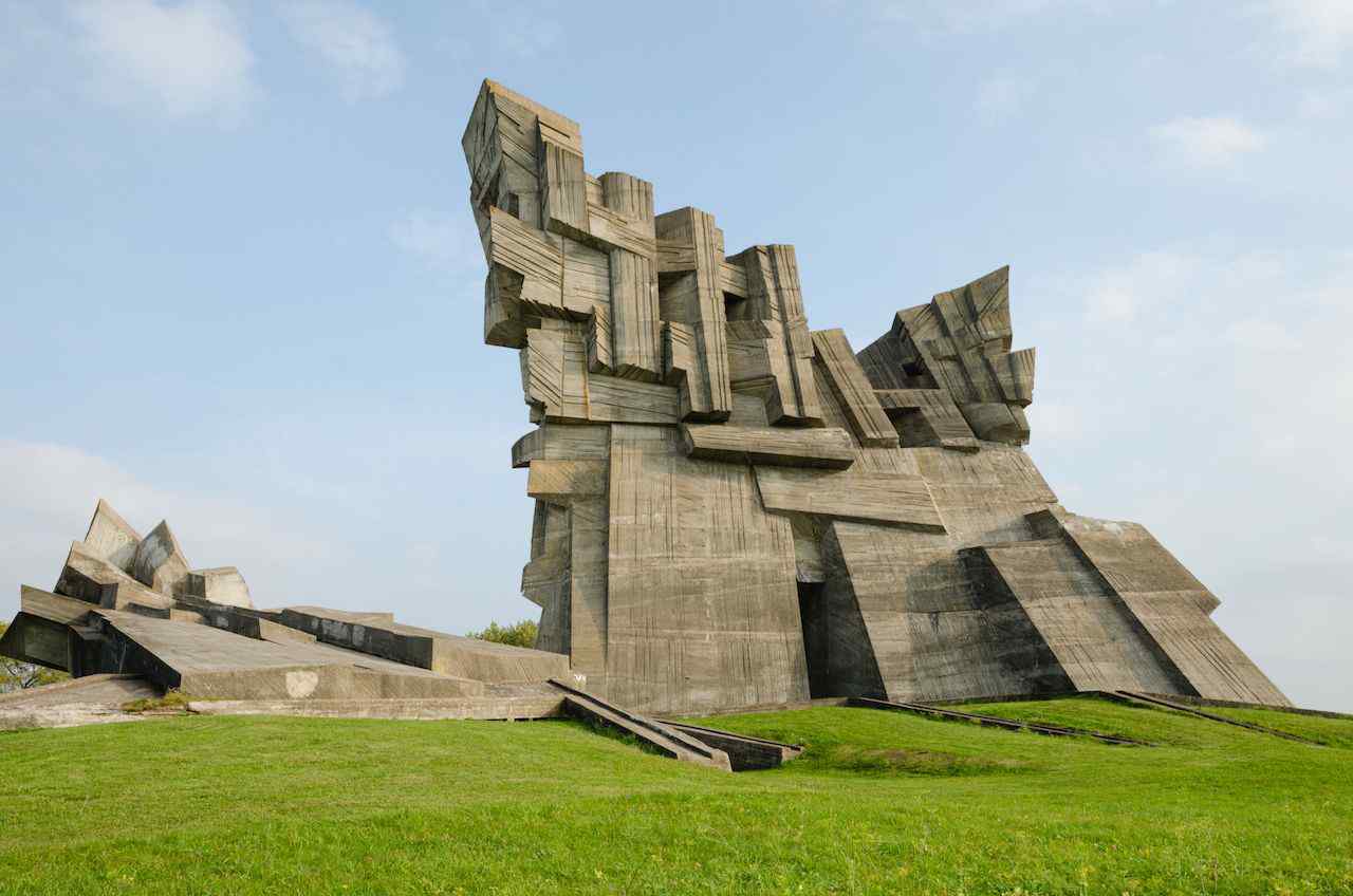  Arkitektura ‘ekstravagande’ e kohës së komunizmit