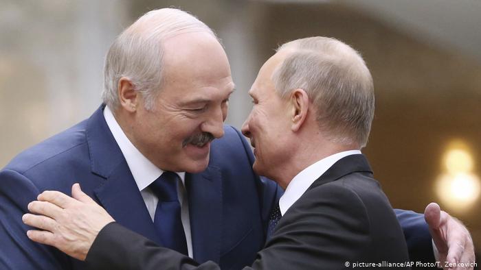  Putini i ofron policë Bjellorusisë