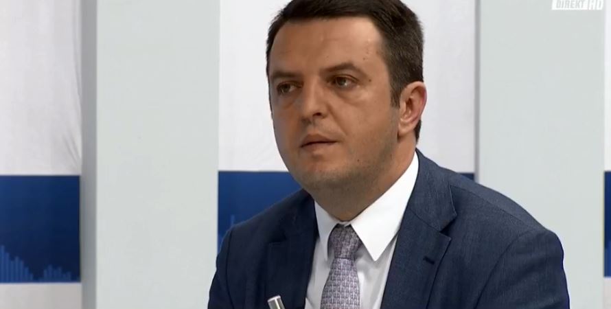  Ministri Selimi i pakënaqur me shefin e tij, kryeministrin Hoti