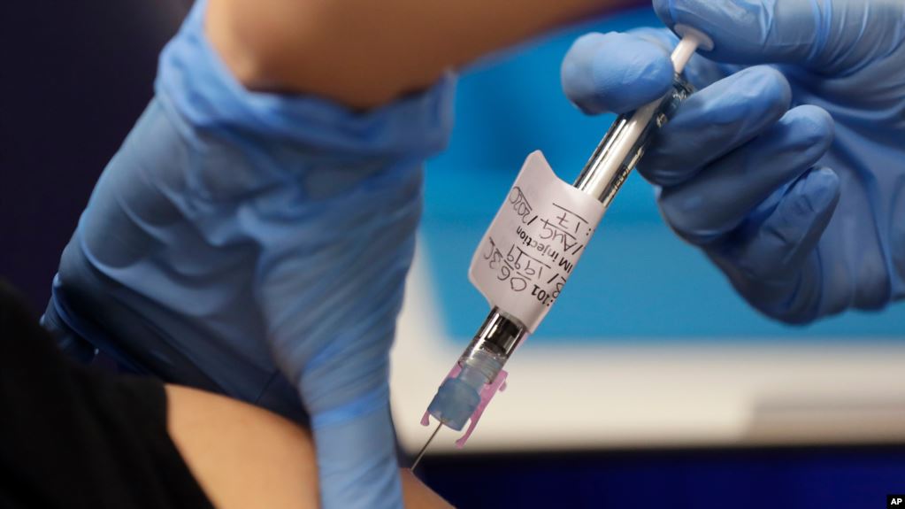  Universiteti Imperial në Londër zgjeron testimin e vaksinës kundër COVID-19