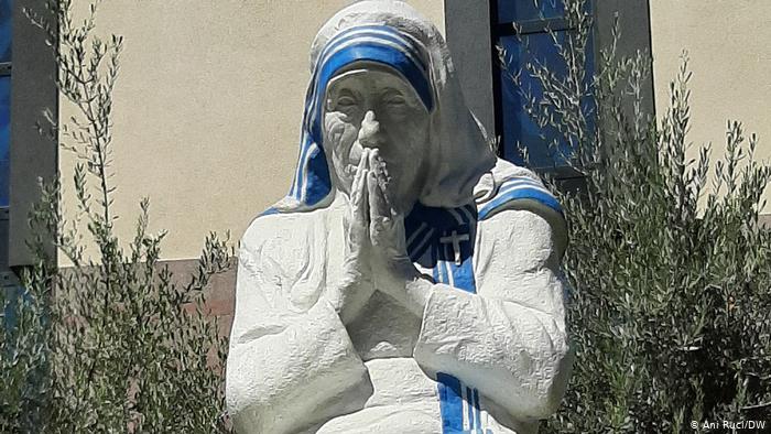  Tiranë: Koha për t’iu kthyer trashëgimisë së Nënë Terezës
