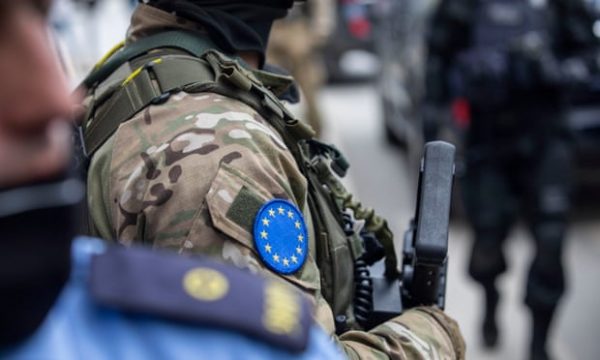  The Guardian: Gjykata Speciale mund të ketë efekte në raportet e tensionuara Kosovë – Serbi