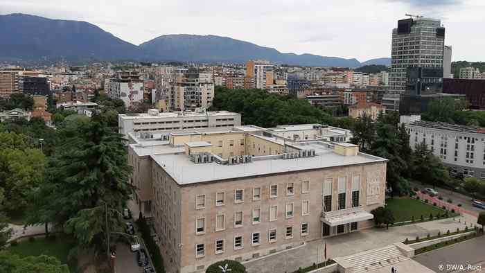  Shqipëri: Paketa ligjore Anti-Shpifje sërish në qendër të debatit