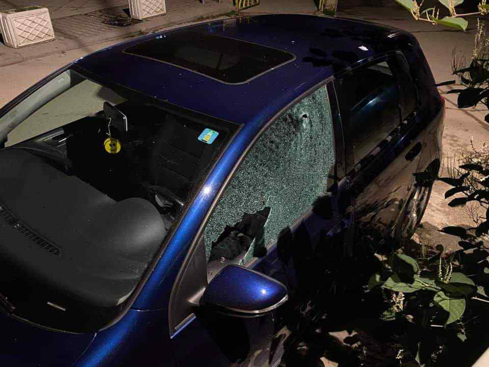  Sulmohet vetura e gazetarit Kajtazi, shkrepen 6 plumba