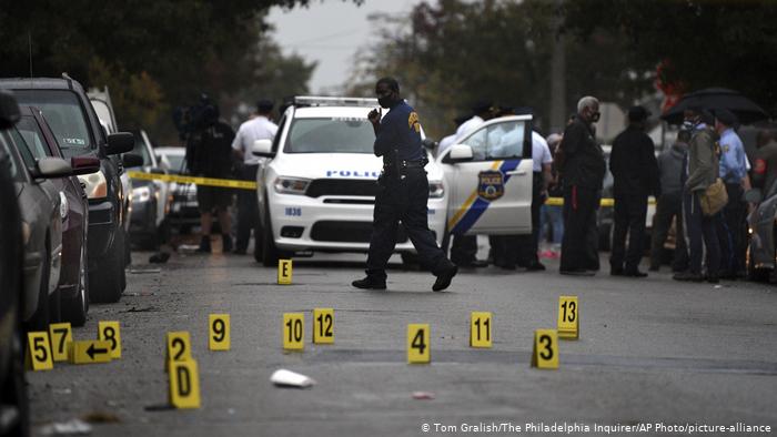  Filadelfia: Policët në SHBA vrasin një njeri me ngjyrë