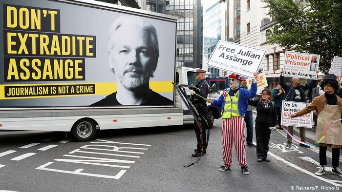  Dëshmi eksplozive lidhur me Julian Assange