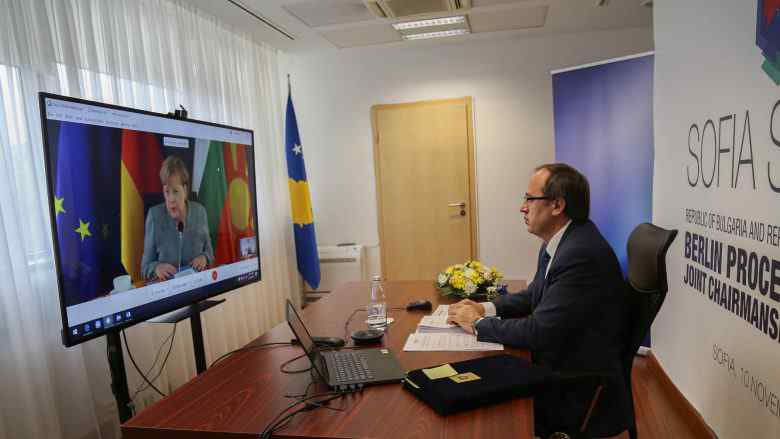  Kosova nënshkruan deklaratën për tregun e përbashkët rajonal dhe agjendën e gjelbër