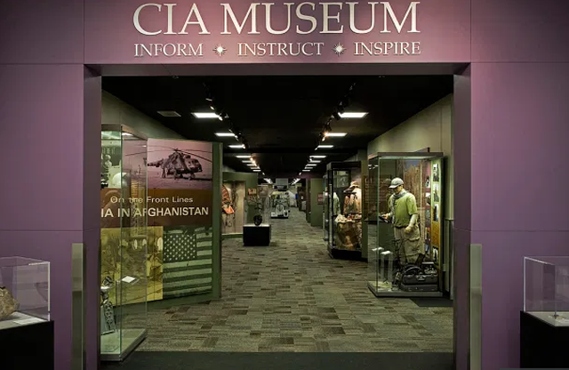  Sekretet e jetës së spiunëve të CIA-s?