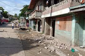 1 dead as strong quake hits central Philippines