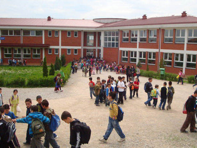  Ministria ndryshon vendimin: Shtyhet fillimi i vitit shkollor në Kosovë