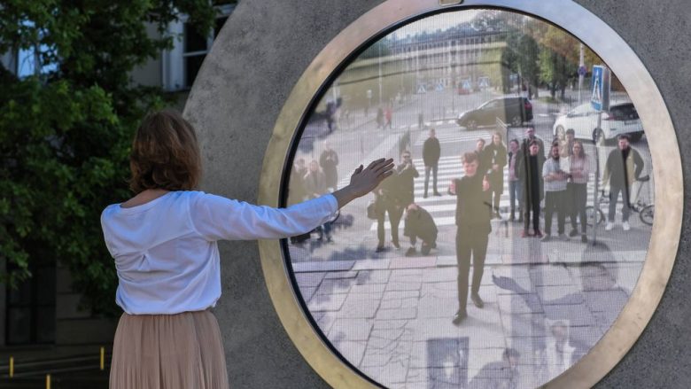  Kjo është “porta virtuale” me të cilën bëhet lidhja në kohë reale me njerëz në qytetet tjera
