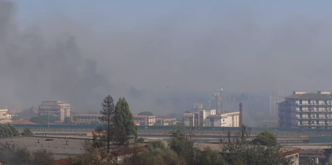  VIDEO/ Zjarret shkaktojnë kaos në Itali, mijëra hektarë të prekur në Sicili, Calabri dhe Sardenia