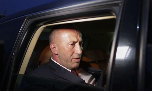  Edhe Haradinaj i helmuar në Deçan, flet për simptomat