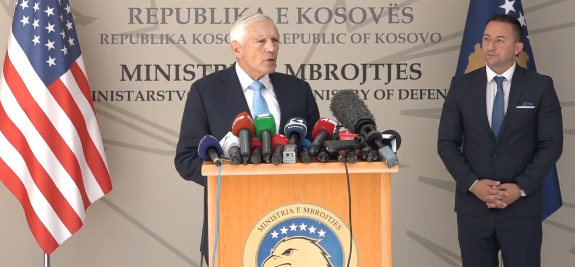  Gjenerali Clark: Populli i Kosovës është shembull për botën