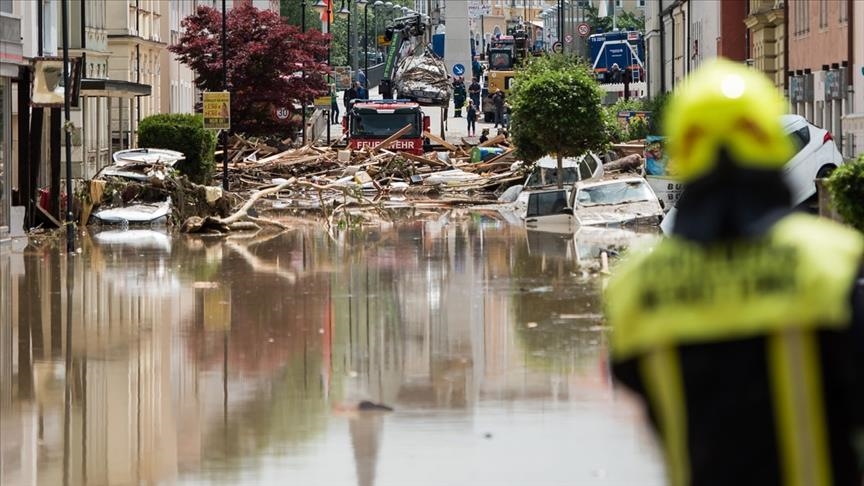  Përmbytjet në Gjermani, shemben 6 ndërtesa ndërsa 30 persona janë zhdukur