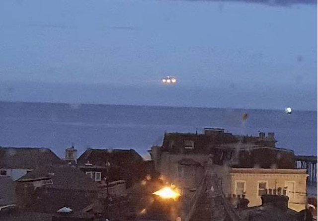  UFO? 36-vjeçari filmon objektin e çuditshëm në qiell, zhduket në mënyrë të mistershme (FOTOT)