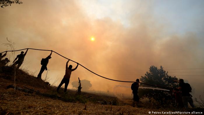  Zjarret në Greqi: Ka edhe të vdekur