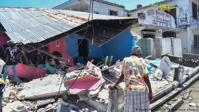  Rreth dy mijë të vdekur nga tërmeti në Haiti