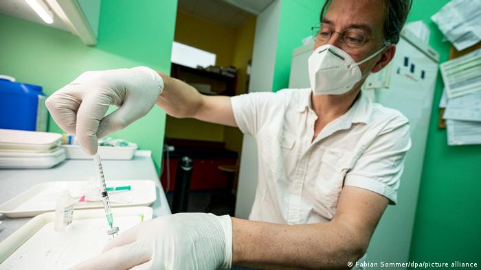  Gjermania izolon të pabindurit, rrit presionin për vaksinim