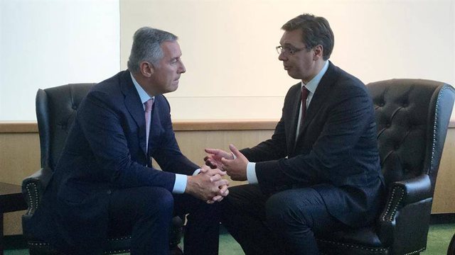  Vuçiq i drejtohet Gjukanoviqit: Nuk do t’ju lejoj të sulmoni më Serbinë