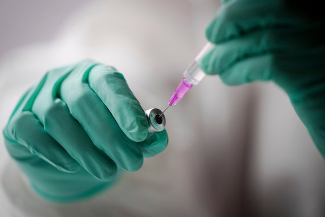  Ministria e Shëndetësisë publikon orarin e ri të vaksinimit
