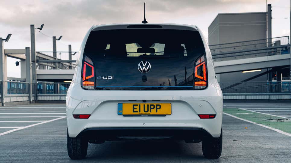  Volkswagen e-UP! rikthehet pas dy vitesh pauzë?