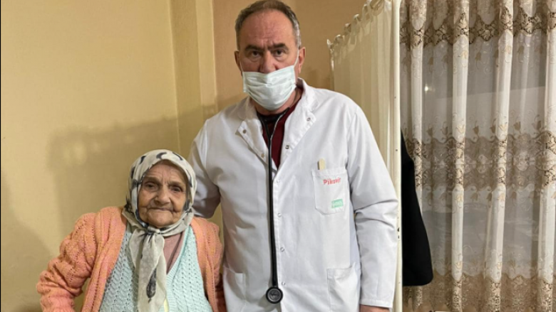  112-vjeçarja nga Prizreni vizitohet në QKMF – Mjeku flet për shëndetin e saj