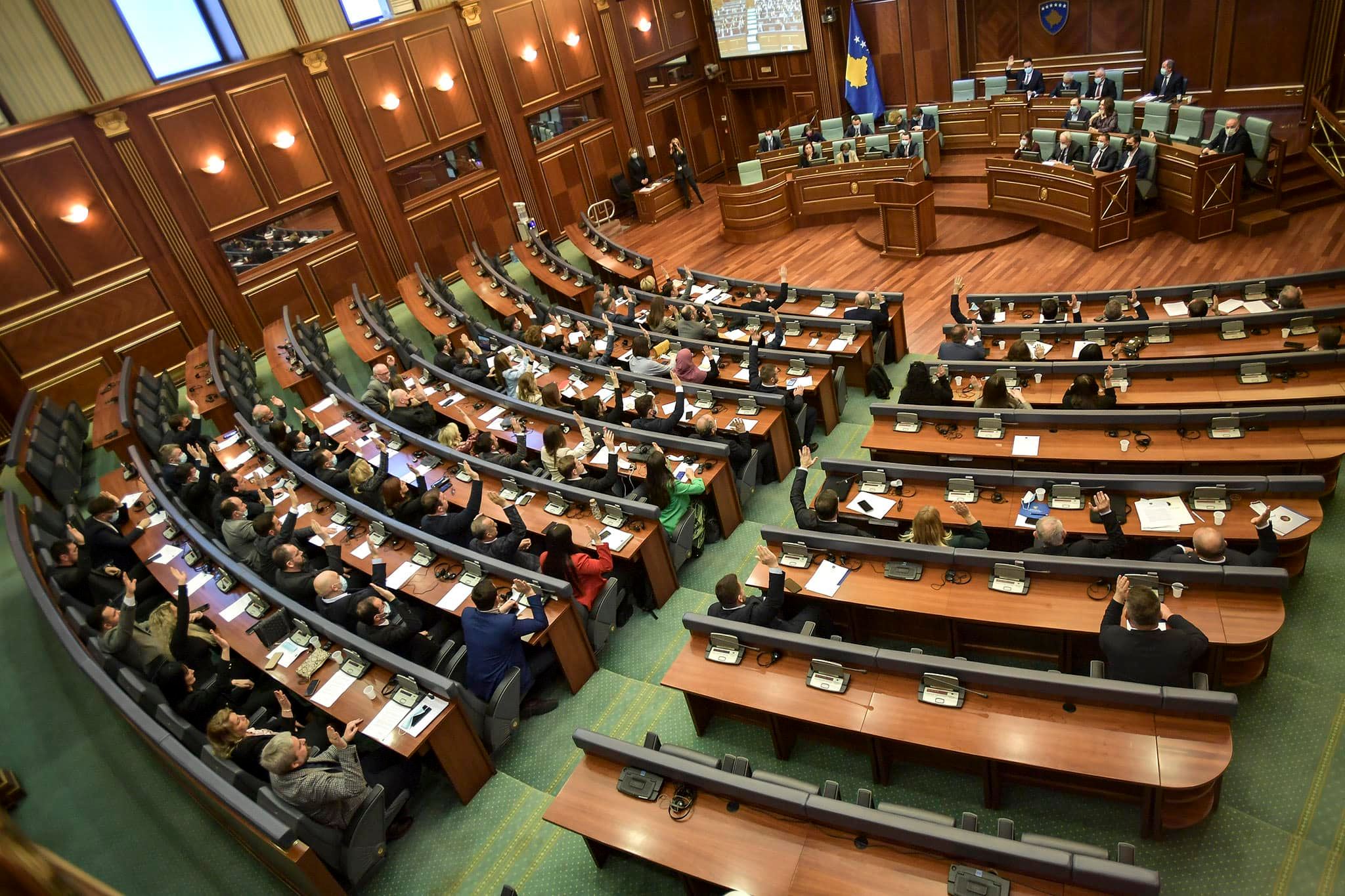  Opozita kërkon rishqyrtimin e masave anti-Covid të vendosura nga qeveria