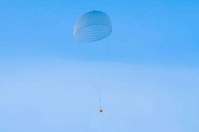  Testohet parashuta që do të ulet në Mars