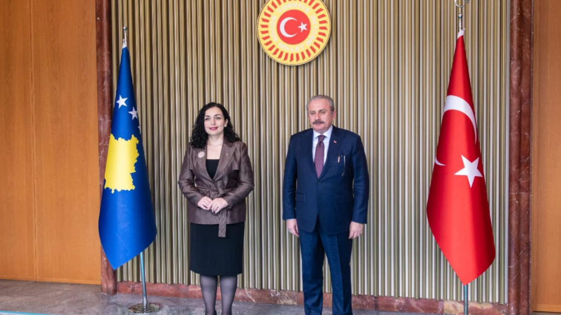  Osmani në Turqi: Antarësimi i Kosovës në NATO dhe BE mundëson paqe dhe siguri për rajonin