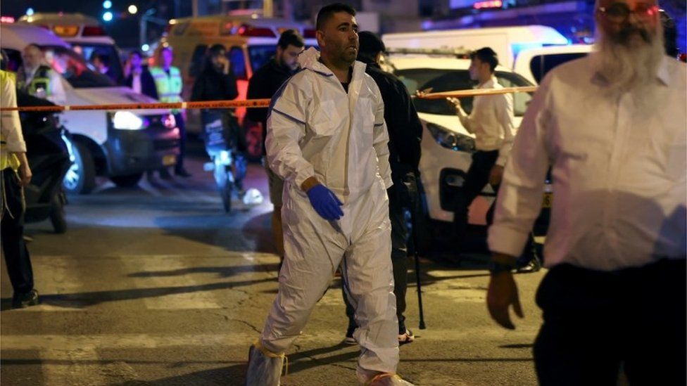  Pesë të vrarë në një sulm vdekjeprurës në Izrael ￼
