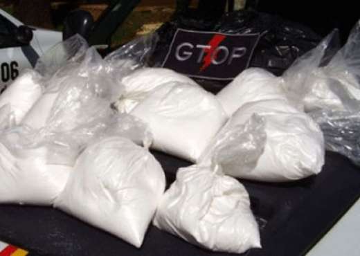  Zvicër: Konfiskohen 35 kilogramë drogë dhe 80 mijë franga, ka të arrestuar edhe nga Kosova