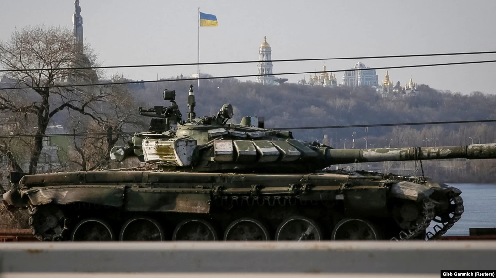  Ukraina akuzon Rusinë se nuk po i përmbahet zotimit për tërheqjen e trupave