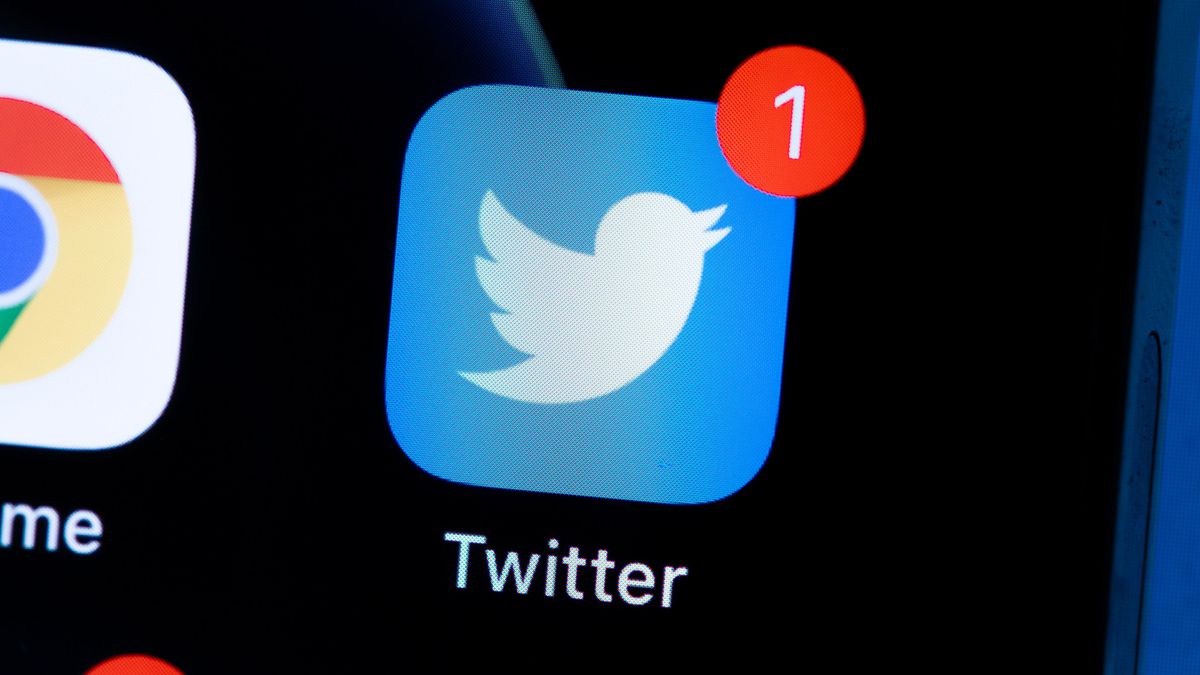  Twitter pezullon llogaritë e politikanëve në Serbi