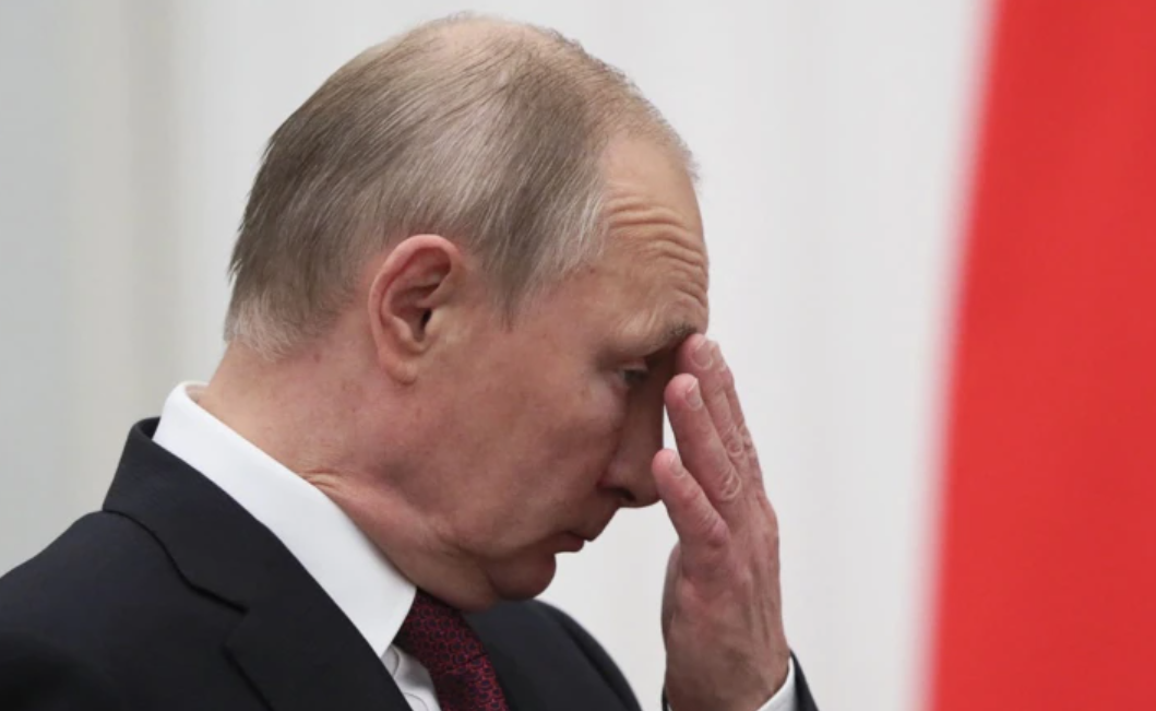  Britania: Putin e ngujoi vetën në kafaz
