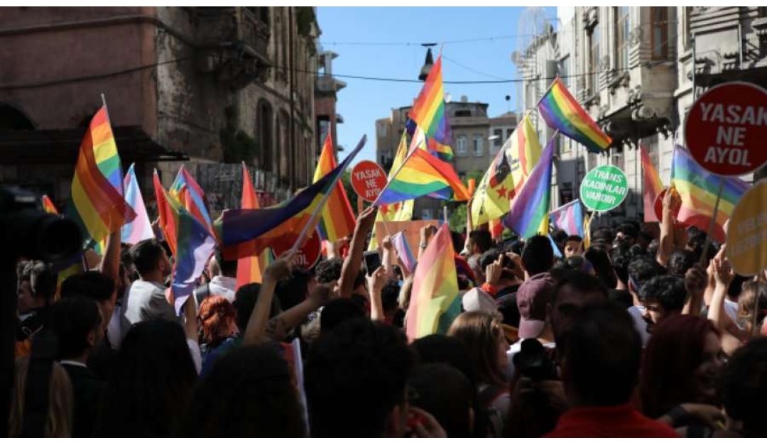  Trazira në Paradën e Krenarisë në Turqi, arrestohen të gjithë pjesëmarrësit