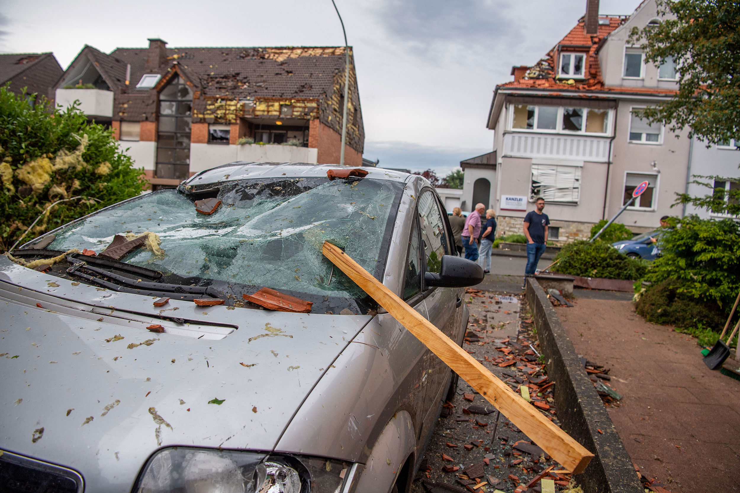  PAMJE TË FRIKSHME! 50 persona të plagosur nga tornado në Gjermani  (VIDEO)