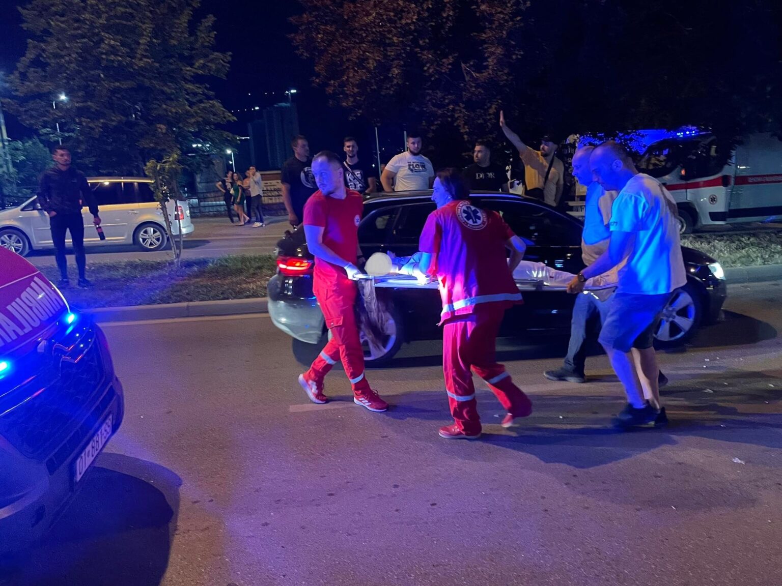  Vetura i shkel dy të reja në rrugën ‘Agim Ramadani’ në Prishtinë
